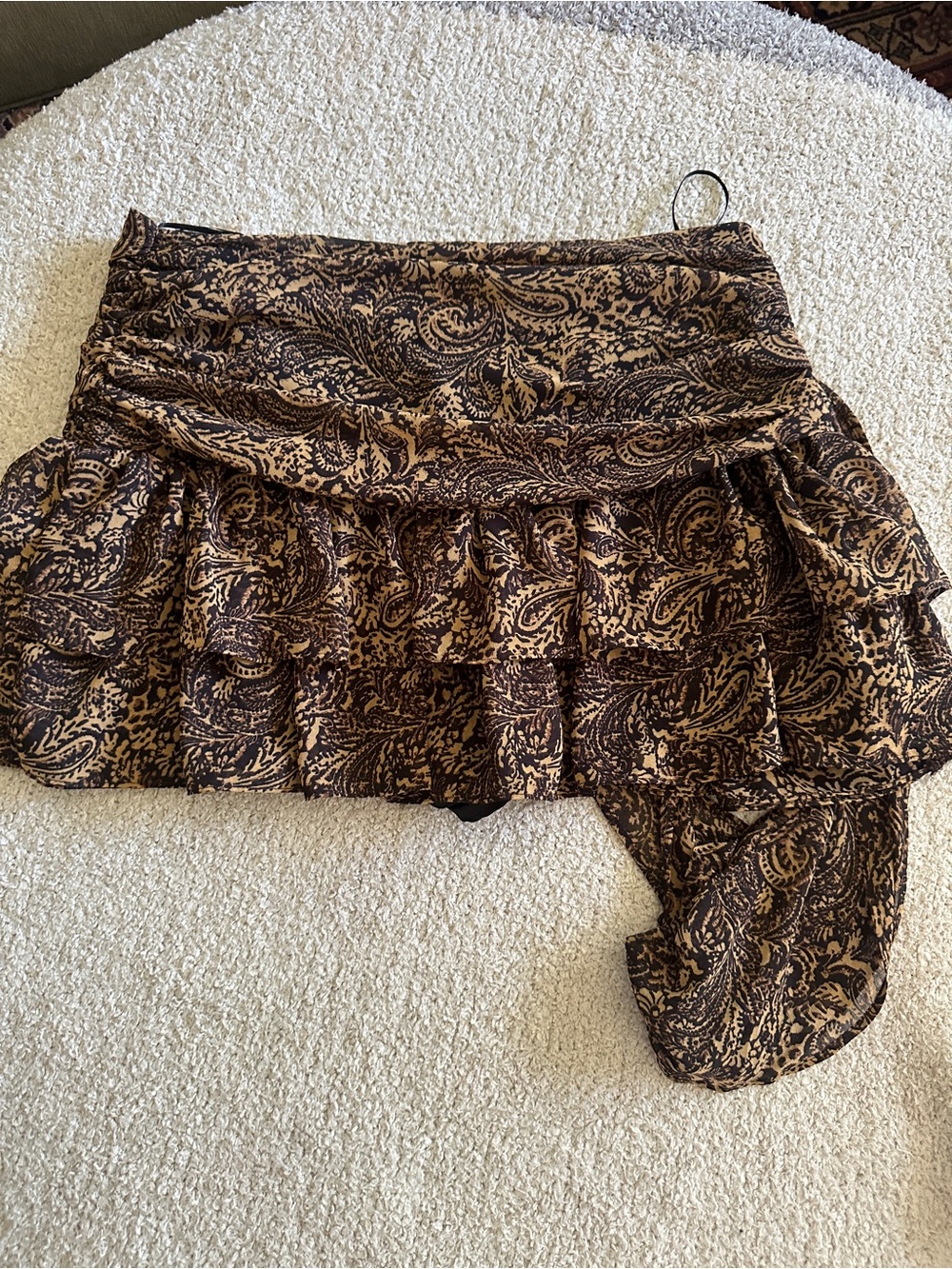 Zara PLEATED RUFFLE SKORT
LEOPARD / TAUPE BROWN 0/3152/526/042/03 - Picture 3 of 4